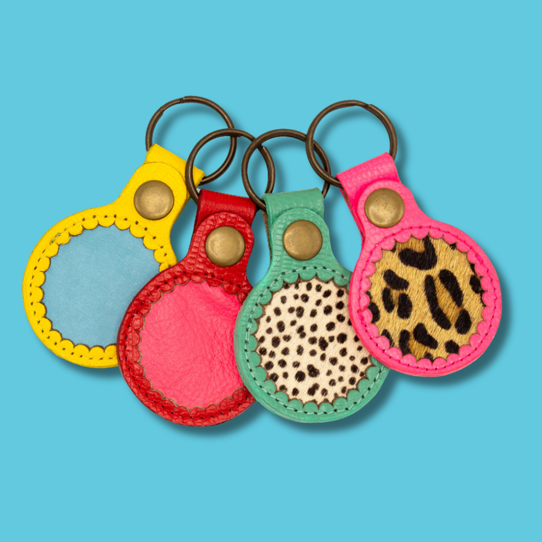 AirTag hoesje hond uniek_kleurrijk_hond_Dogwithamission