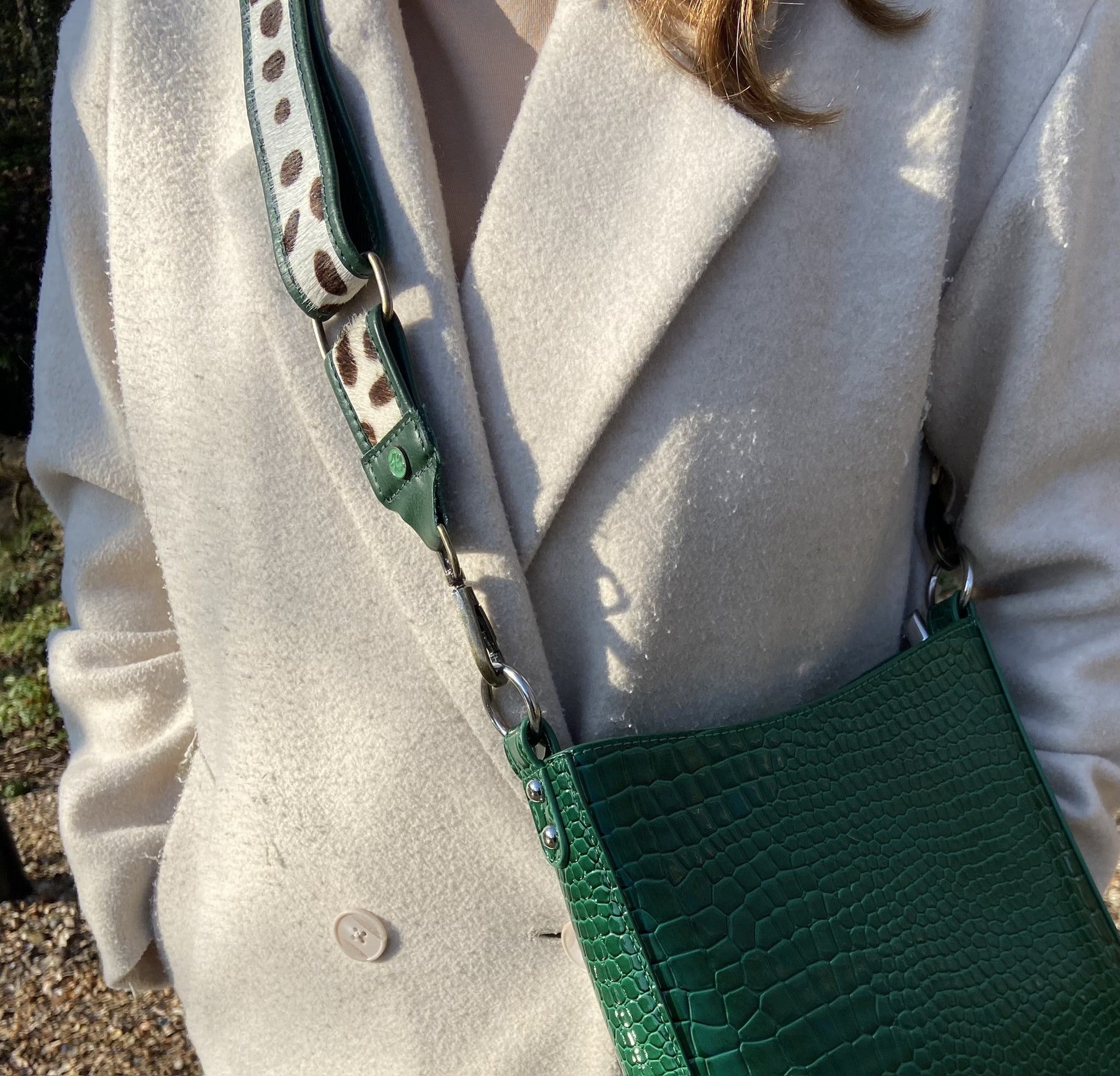 bagstrap-ivy-dwam-dogwithamission.jpg-phonecord