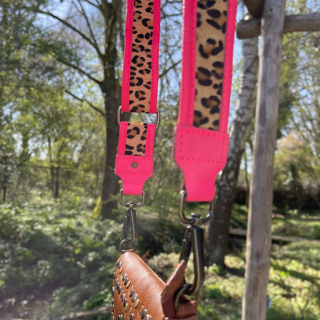 DOG-WITH-A-MISSION-tashengsel-BAG-STRAP_MIAMI_SPICE_2