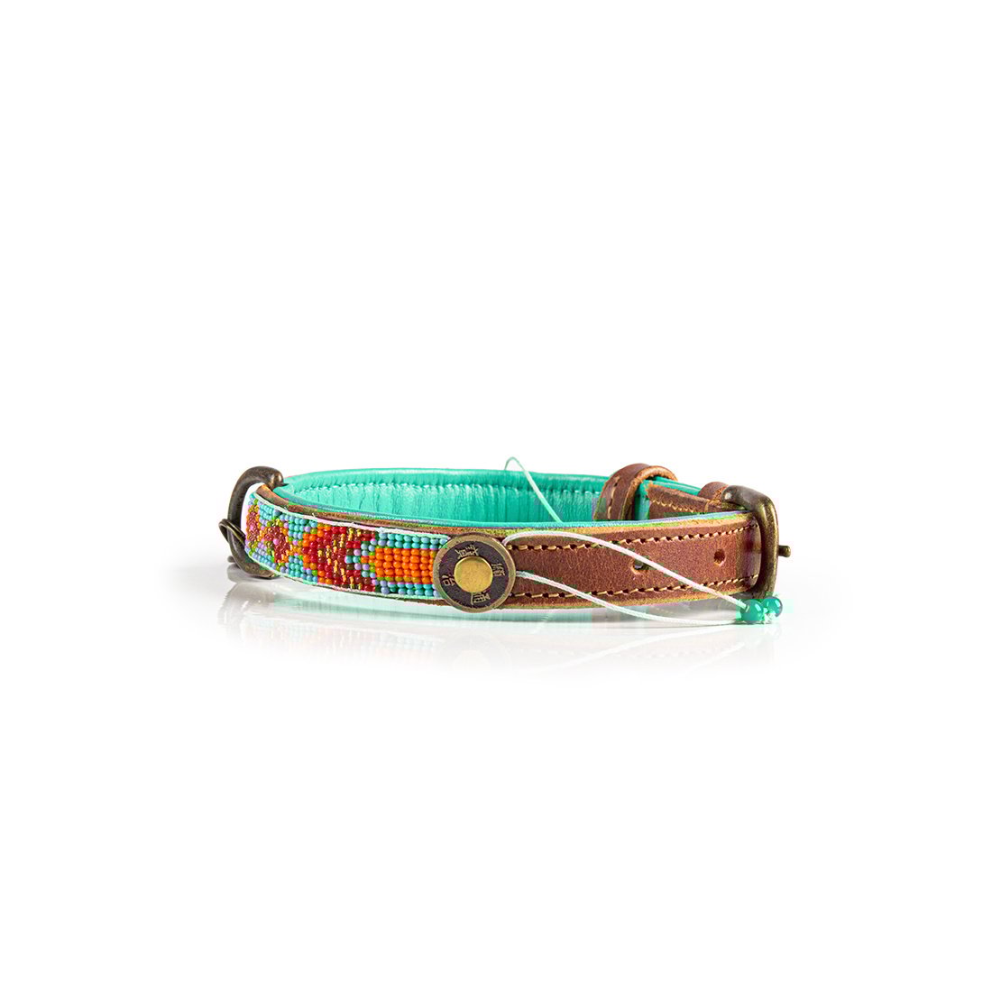 Beads Paddy Lee halsband detail turquoise leer met oranje kralen Dog with a Mission DWAM