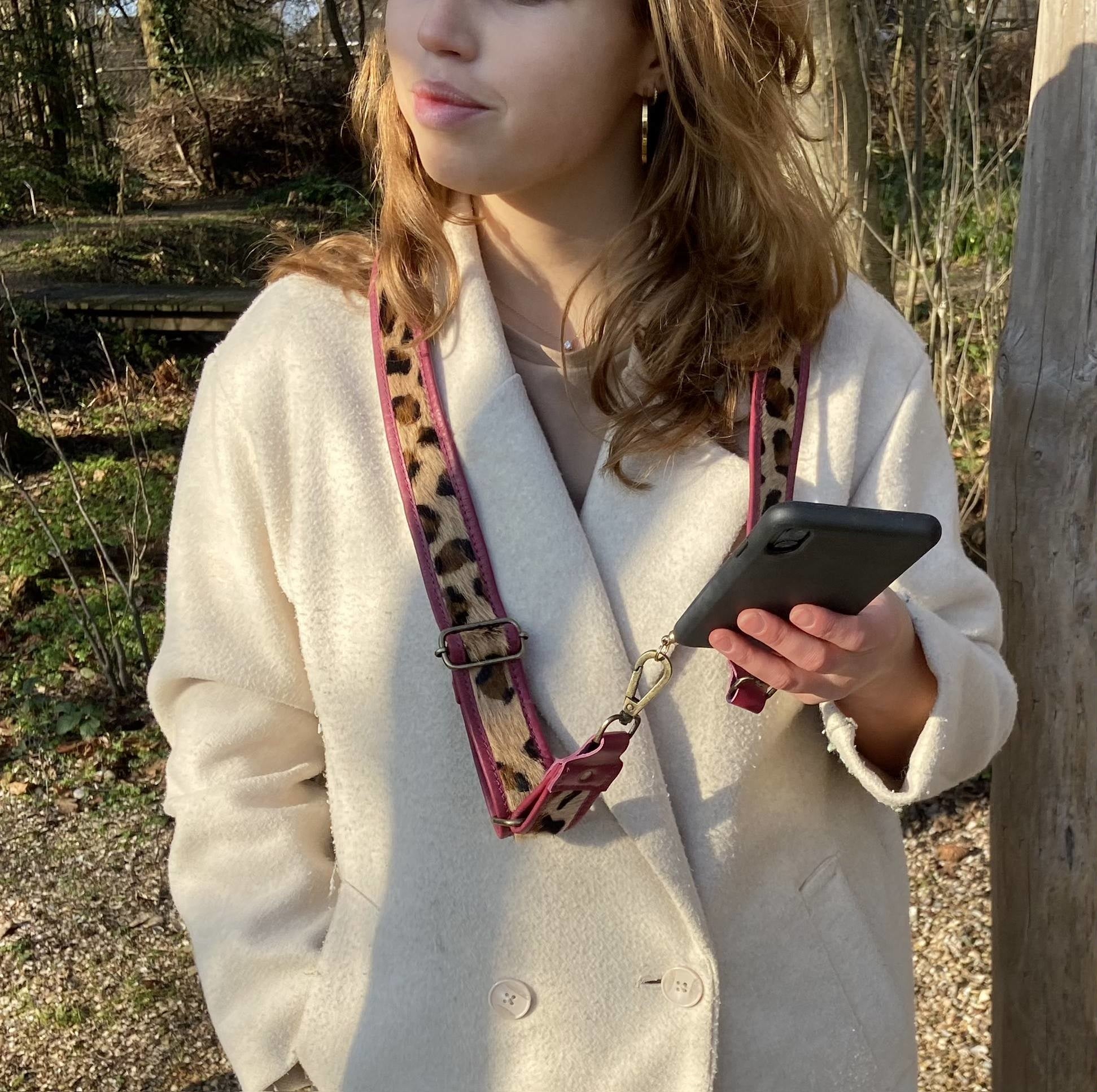 loulou-bagstrap-dwam-dogwithamission