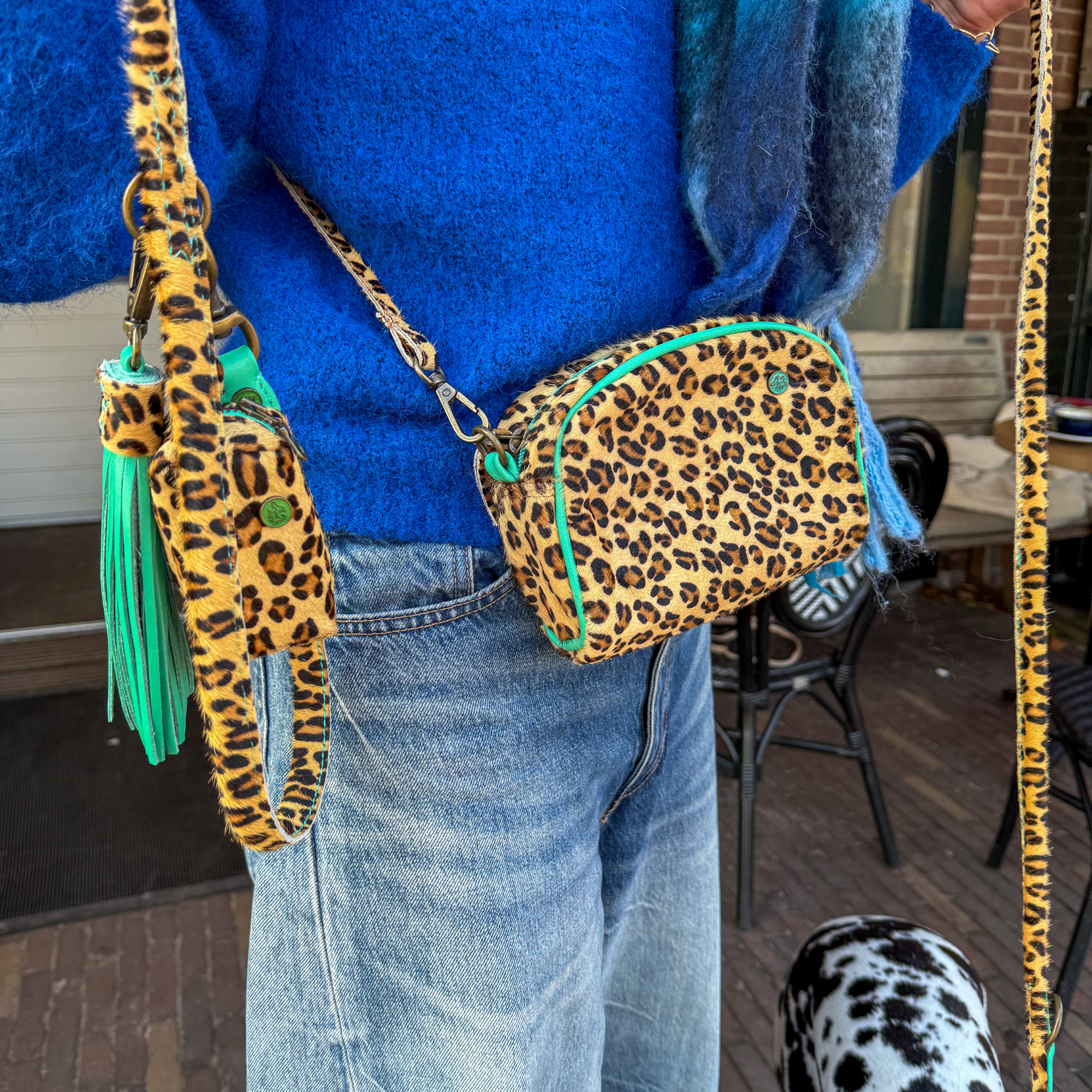 Walk The Dog Lou Lou Crossbody Tasche