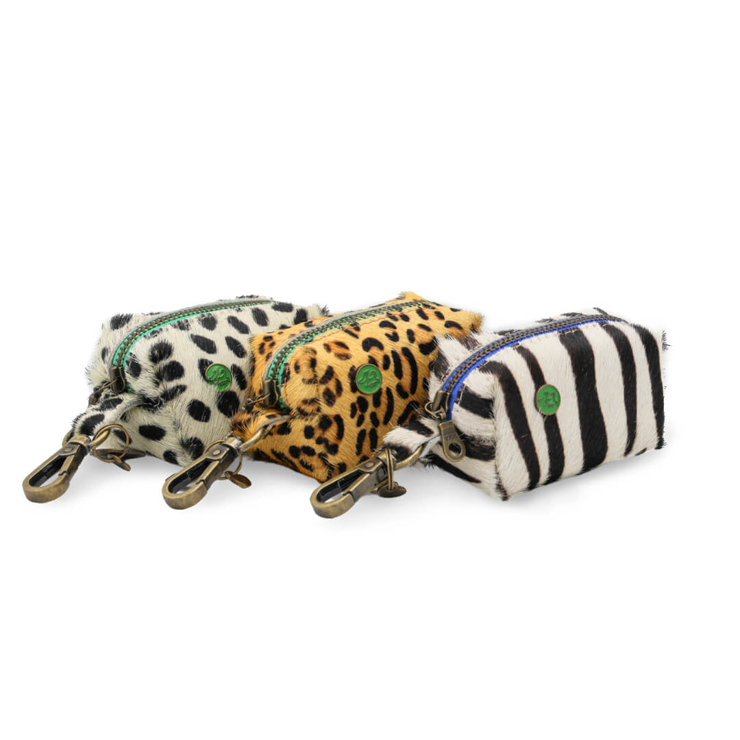 Dog-with-a-mission-Chique-boutique-poopbagholders