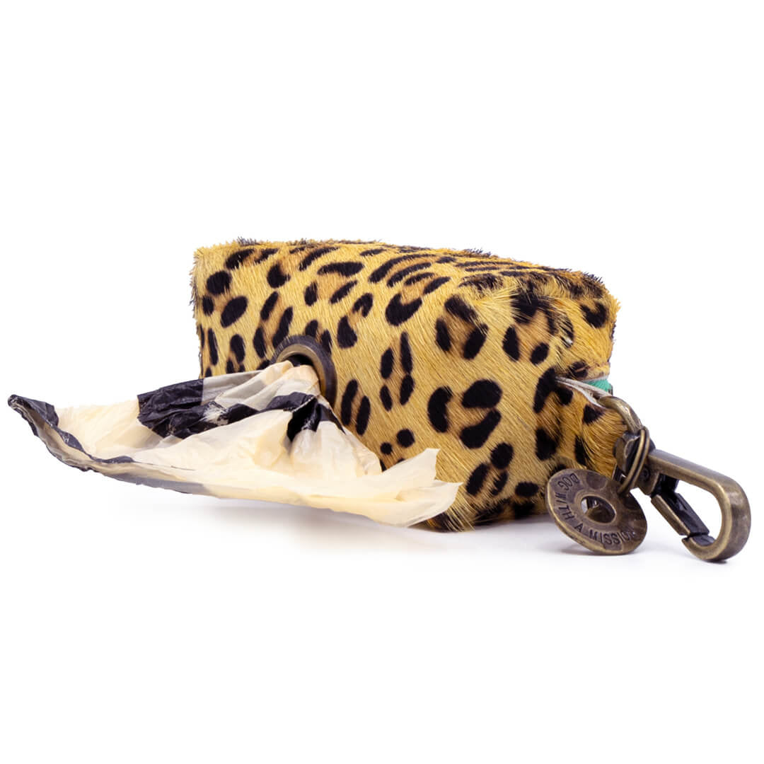 Dog-with-a-mission-LouLou-poop-bag-holder-high-quality-leopard