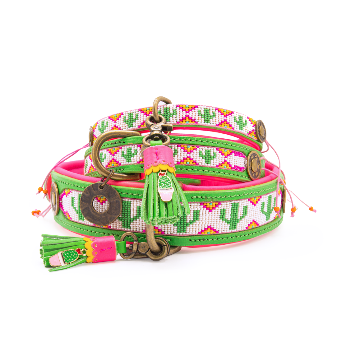 unieke-hondenhalsband-groen-roze-kralen-dog-with-a-mission