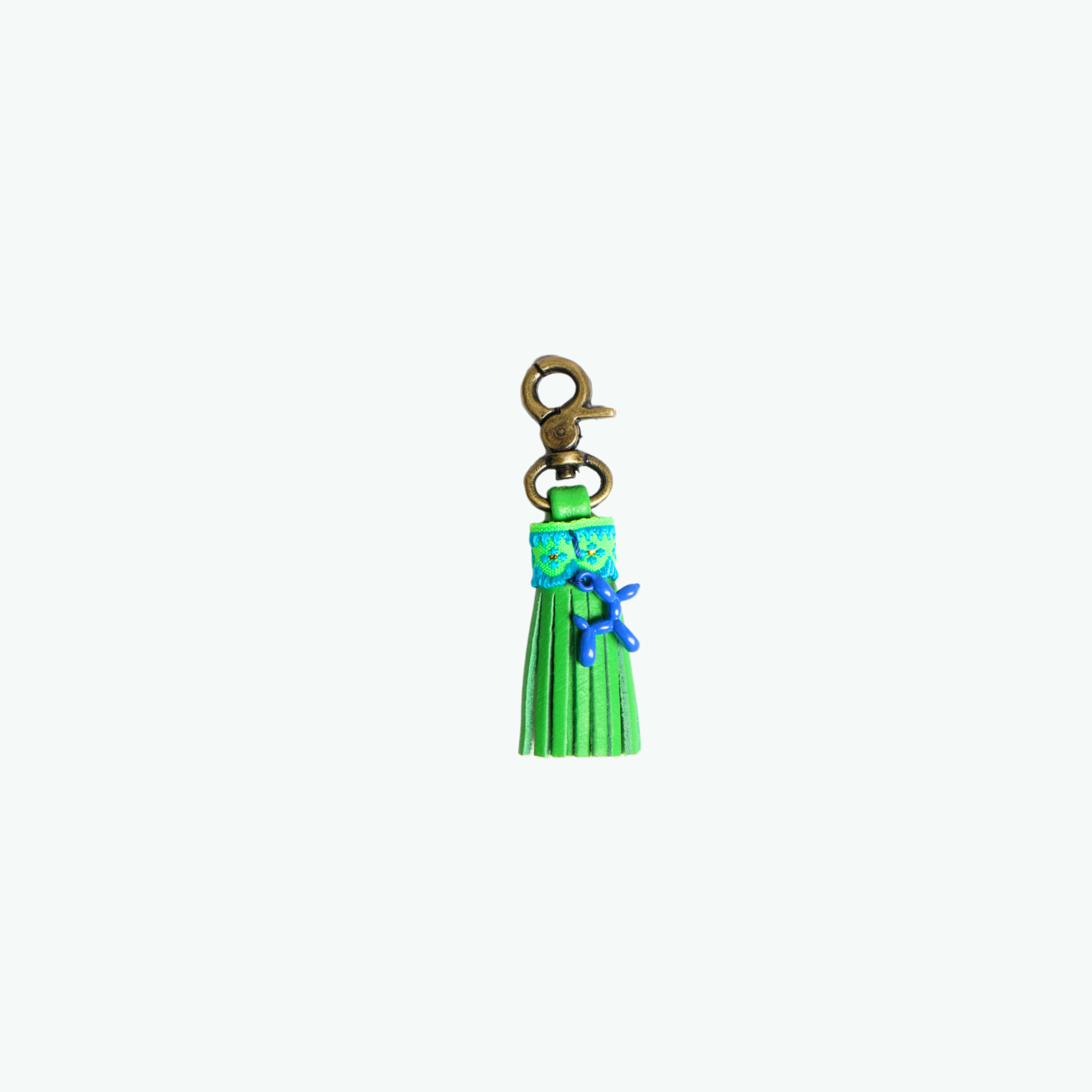 Zula kwastje vervangend accessoire voor hondenhalsband, groen met blauw balloon dog bedeltje, DWAM Dog with a Mission